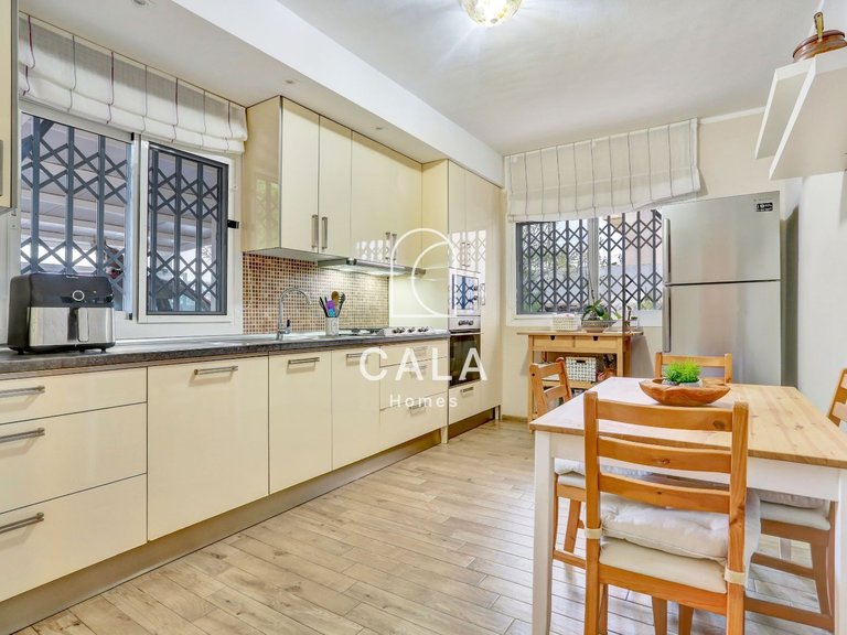 Villa for Sale in Costa Del Silencio, Tenerife 8