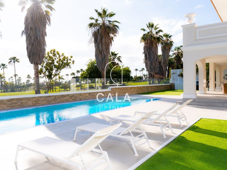 Villa for Sale in La Caleta, Tenerife 4
