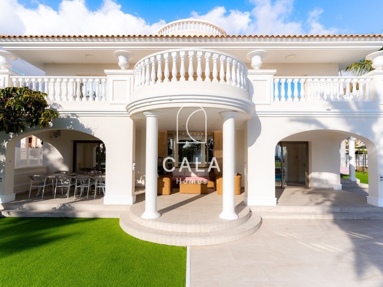 Villa for Sale in La Caleta, Tenerife 12