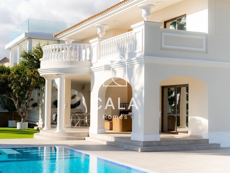 Villa for Sale in La Caleta, Tenerife 17