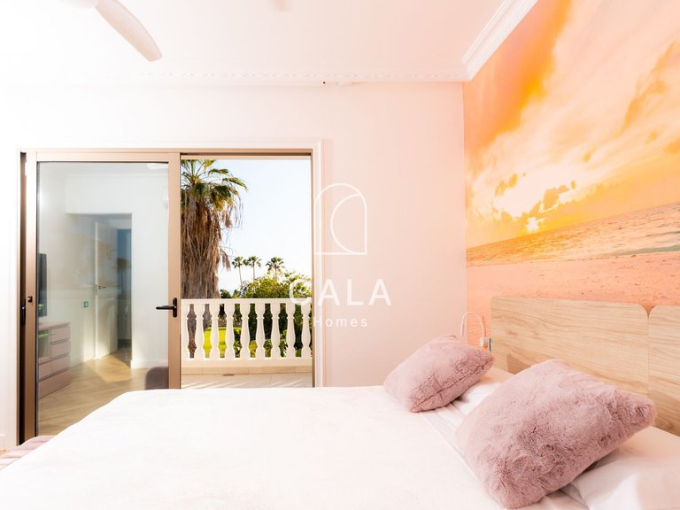 Villa for Sale in La Caleta, Tenerife 34