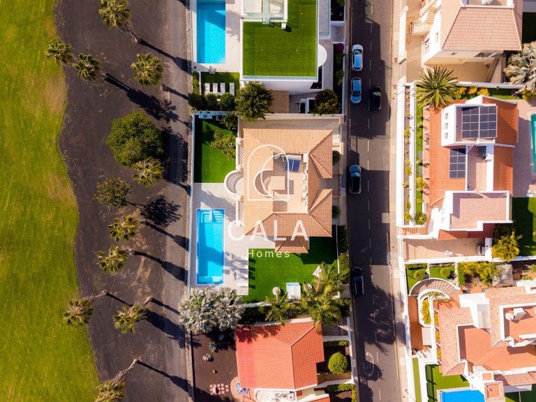 Villa for Sale in La Caleta, Tenerife 38