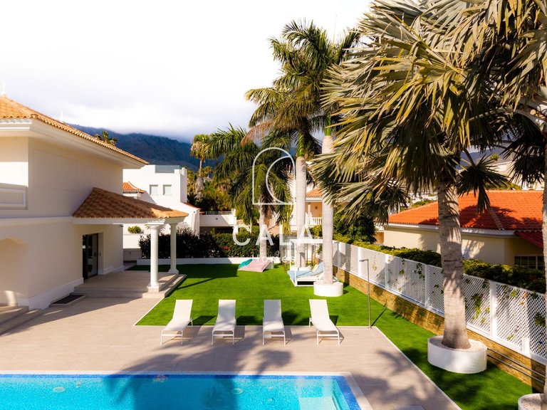 Villa for Sale in La Caleta, Tenerife 47