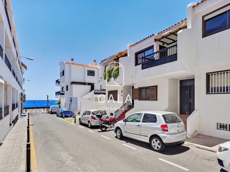 Town House for Sale in Playa San Juan, Tenerife 1