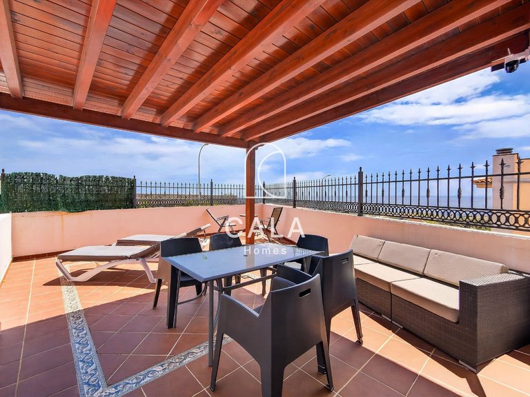Town House for Sale in Callao Salvaje, Tenerife 2