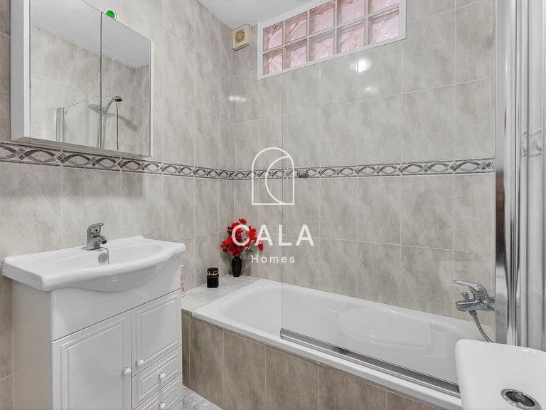 Apartment for Sale in El Medano, Tenerife 15