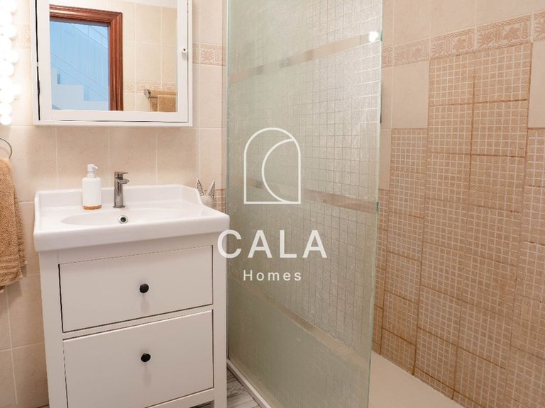 Town House for Sale in Las Chafiras, Tenerife 31