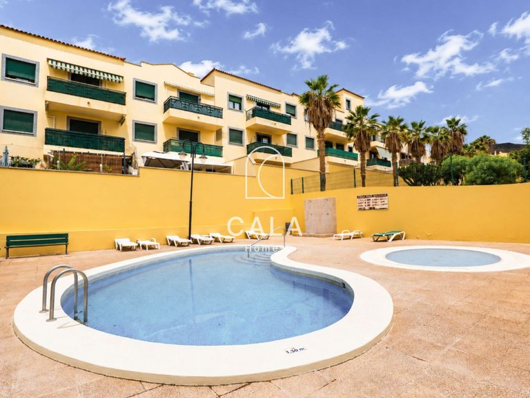Town House for Sale in Las Chafiras, Tenerife 2