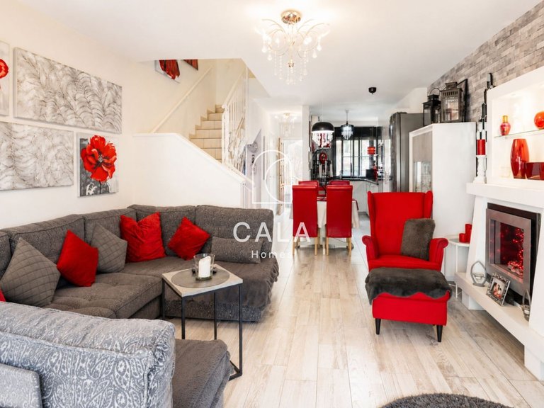 Town House for Sale in Las Chafiras, Tenerife 8