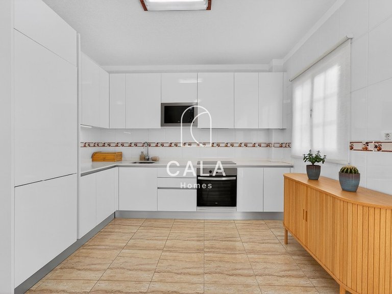 Apartment for Sale in Palm-mar, Tenerife 5