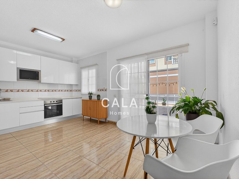 Apartment for Sale in Palm-mar, Tenerife 9