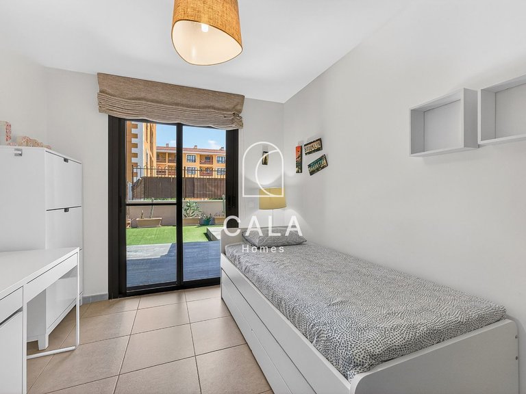 Apartment for Sale in Palm-mar, Tenerife 10