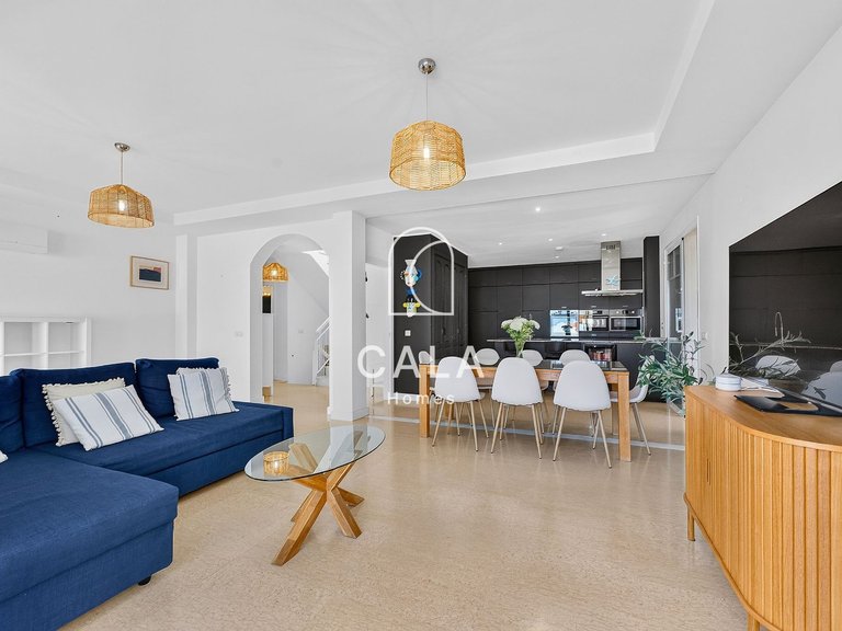 Villa for Sale in San Eugenio Alto, Tenerife 5