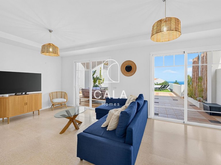 Villa for Sale in San Eugenio Alto, Tenerife 7