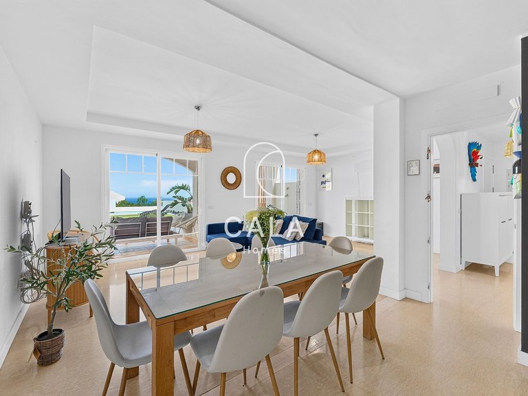 Villa for Sale in San Eugenio Alto, Tenerife 9