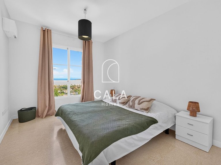 Villa for Sale in San Eugenio Alto, Tenerife 26