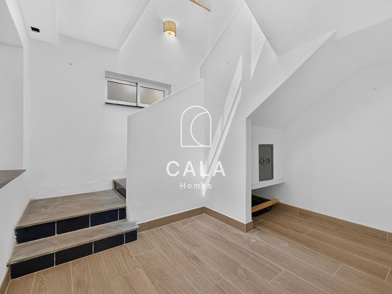 Villa for Sale in San Eugenio Alto, Tenerife 35