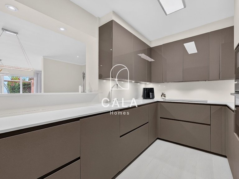 Villa for Sale in Costa Adeje, Tenerife 13