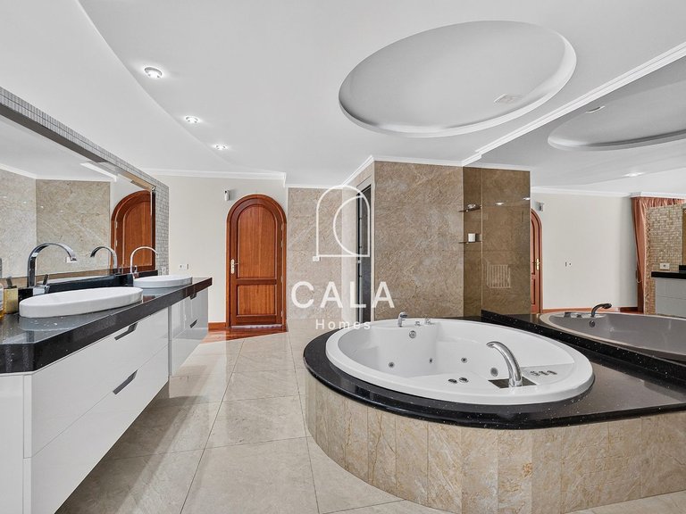 Villa for Sale in Golf Del Sur, Tenerife 23