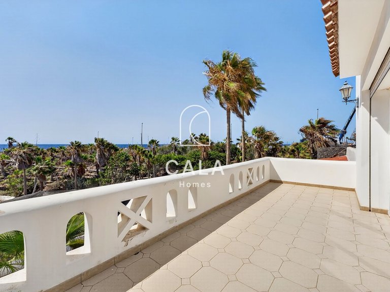 Villa for Sale in Golf Del Sur, Tenerife 24