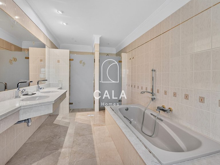 Villa for Sale in Golf Del Sur, Tenerife 28