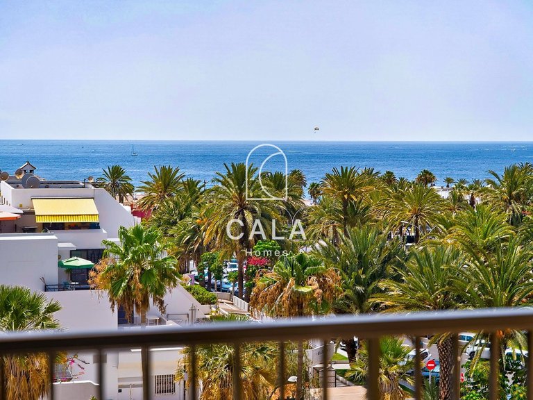 Apartment for Sale in Playa De Las Américas, Tenerife 3