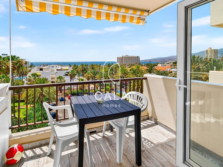 Apartment for Sale in Playa De Las Américas, Tenerife 2
