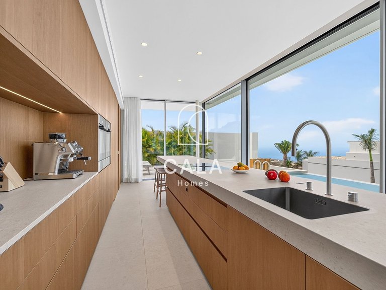 Villa for Sale in Abama, Tenerife 11