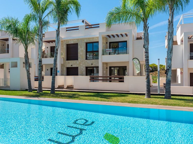 Apartment for Sale in Torrevieja, Alicante 1