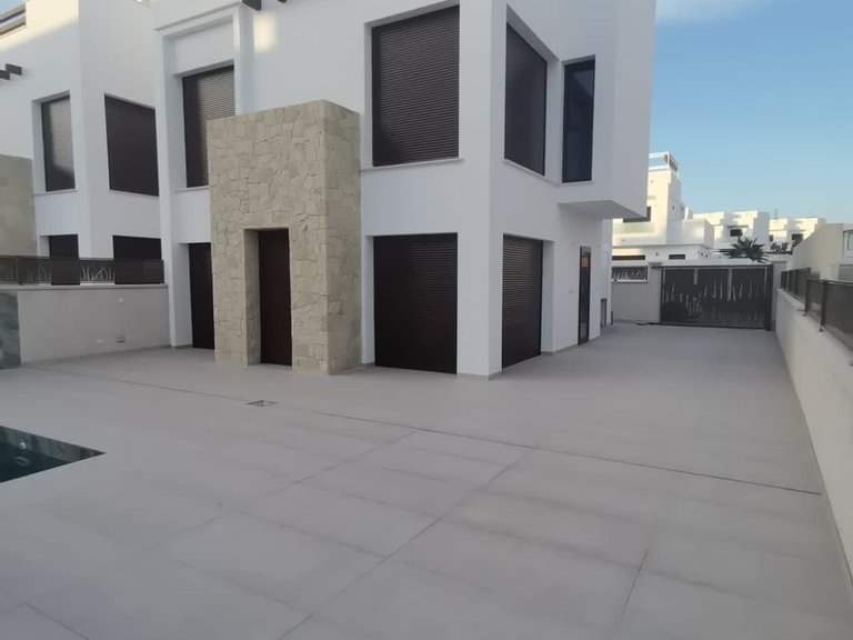 Apartment for Sale in Los Montesinos, Alicante 3