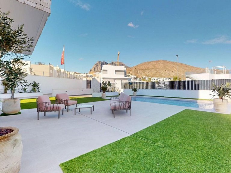 Villa for Sale in Finestrat, Alicante 10