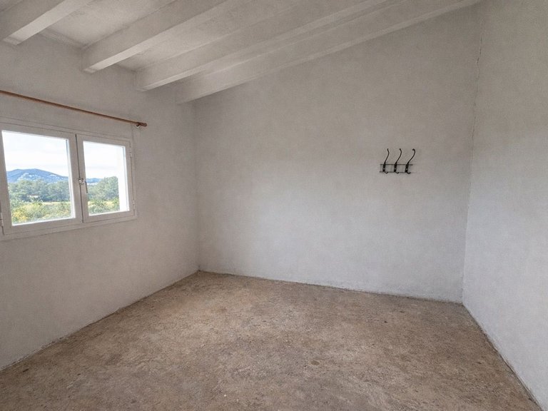 Villa for Sale in Santa Eularia Des Riu, Alicante 29