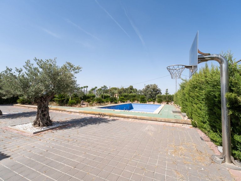 Villa for Sale in Orihuela, Alicante 20