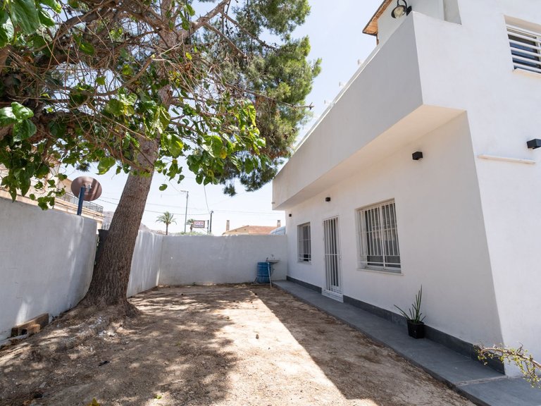 Villa for Sale in Orihuela, Alicante 2