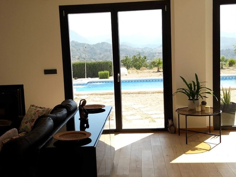Villa for Sale in Relleu, Alicante 6