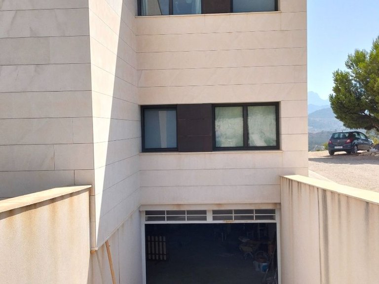 Villa for Sale in Relleu, Alicante 31