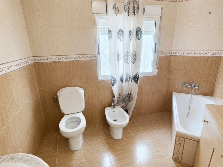 Villa for Sale in Teresa De Cofrentes, Alicante 2