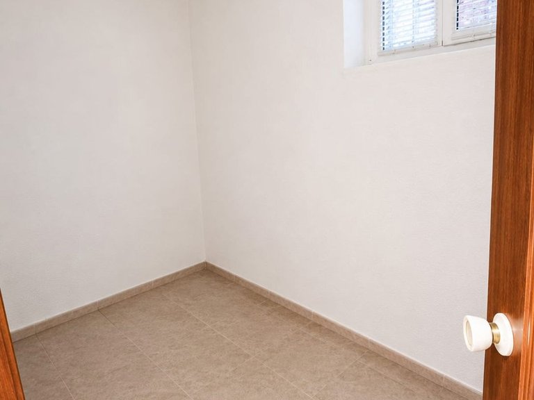 Villa for Sale in Teresa De Cofrentes, Alicante 11