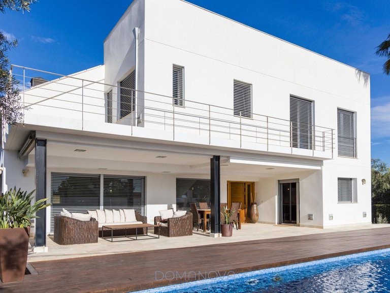 Town House for Sale in Sant Joan D'alacant, Alicante 1