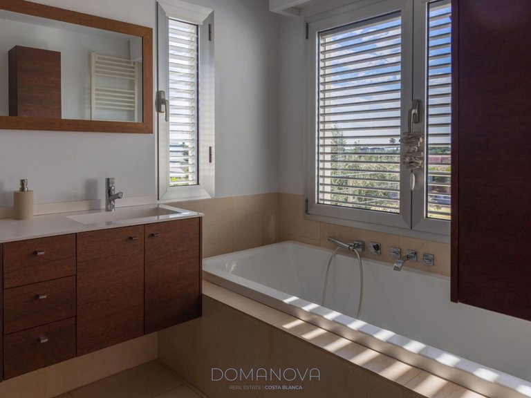 Town House for Sale in Sant Joan D'alacant, Alicante 33