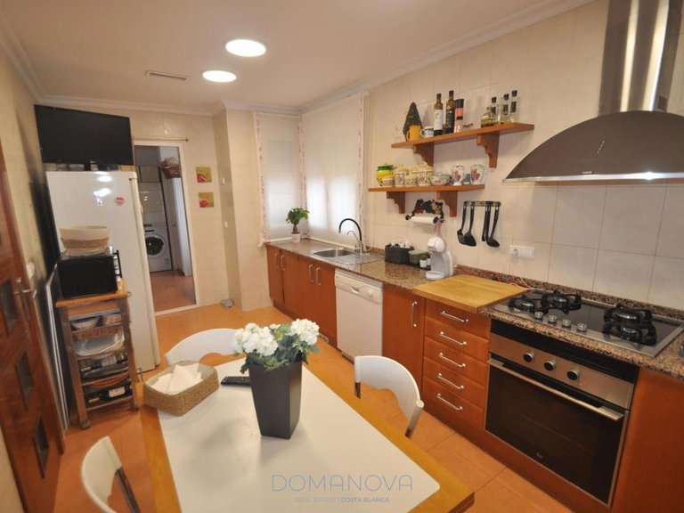 Town House for Sale in Alicante/alacant, Alicante 14