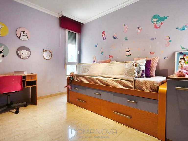 Town House for Sale in Alicante/alacant, Alicante 28