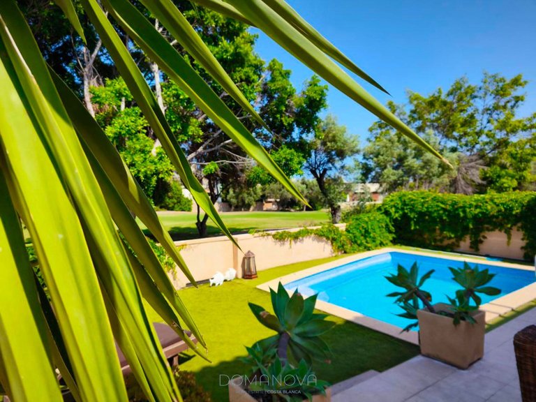 Town House for Sale in Alicante/alacant, Alicante 41