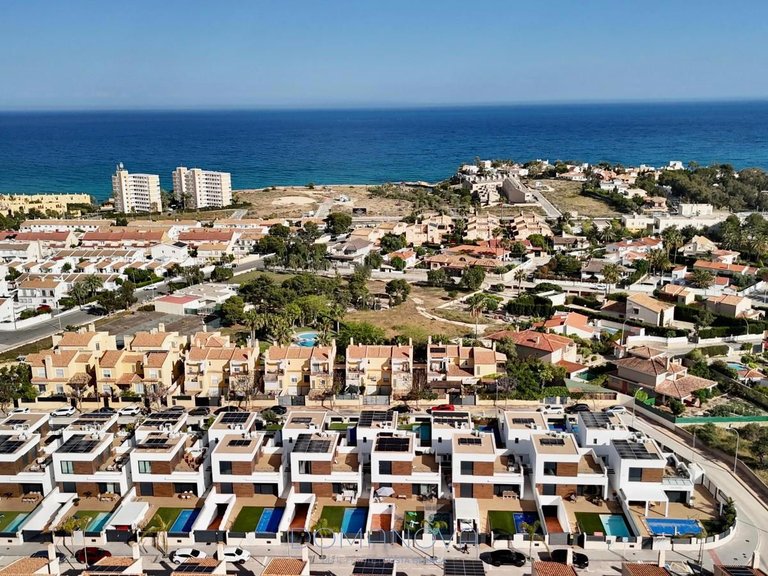 Town House for Sale in El Campello, Alicante 3