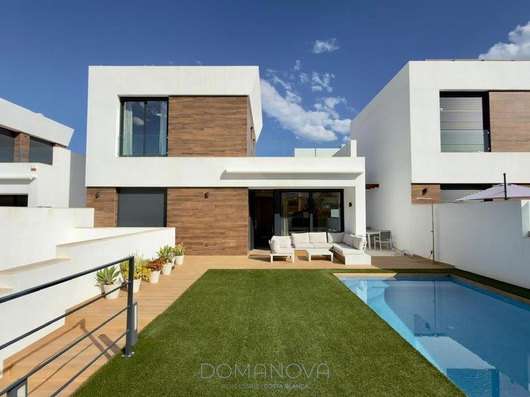 Town House for Sale in El Campello, Alicante 21