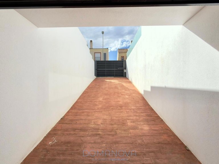 Town House for Sale in El Campello, Alicante 48
