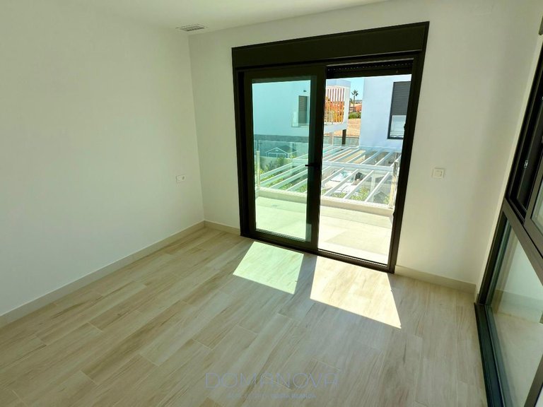 Town House for Sale in Alicante/alacant, Alicante 21