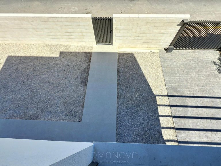 Town House for Sale in Alicante/alacant, Alicante 29