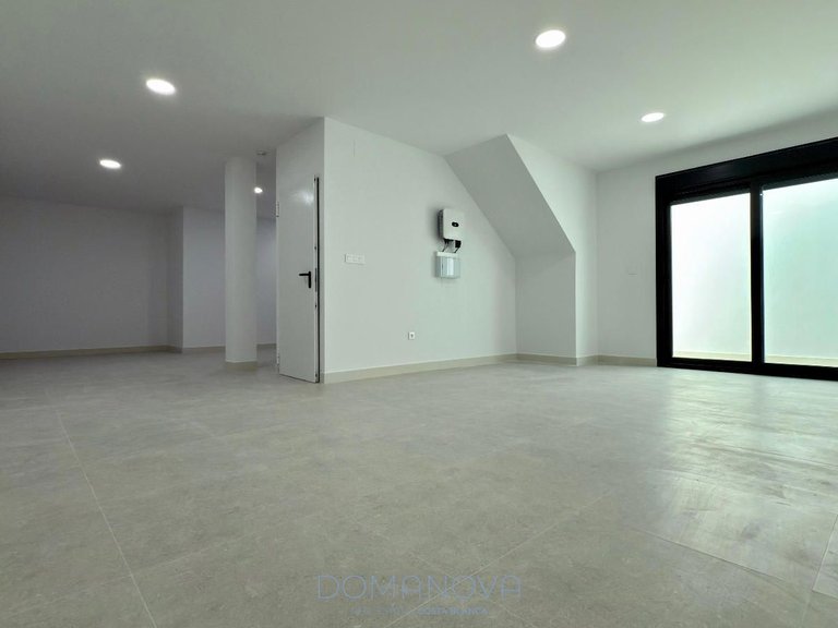 Town House for Sale in Alicante/alacant, Alicante 36