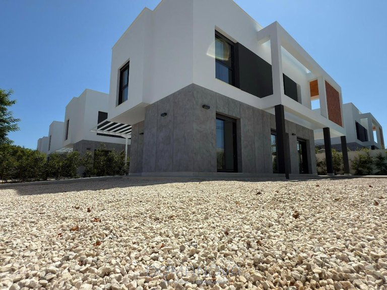 Town House for Sale in Alicante/alacant, Alicante 43